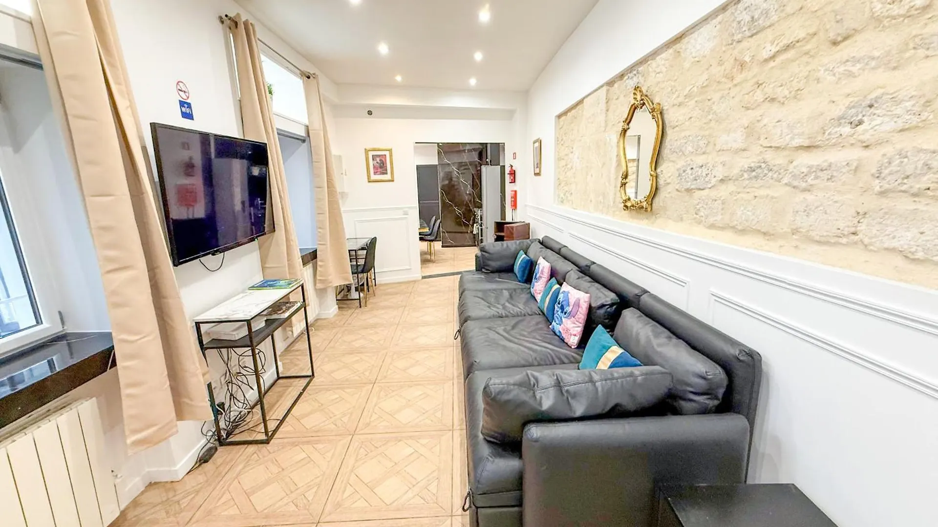 Urban Flat 74 - Disneyland In París