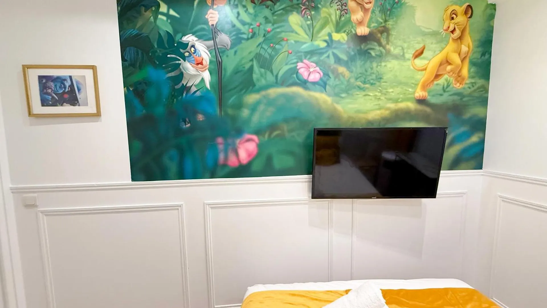 Urban Flat 74 - Disneyland In París 0*,