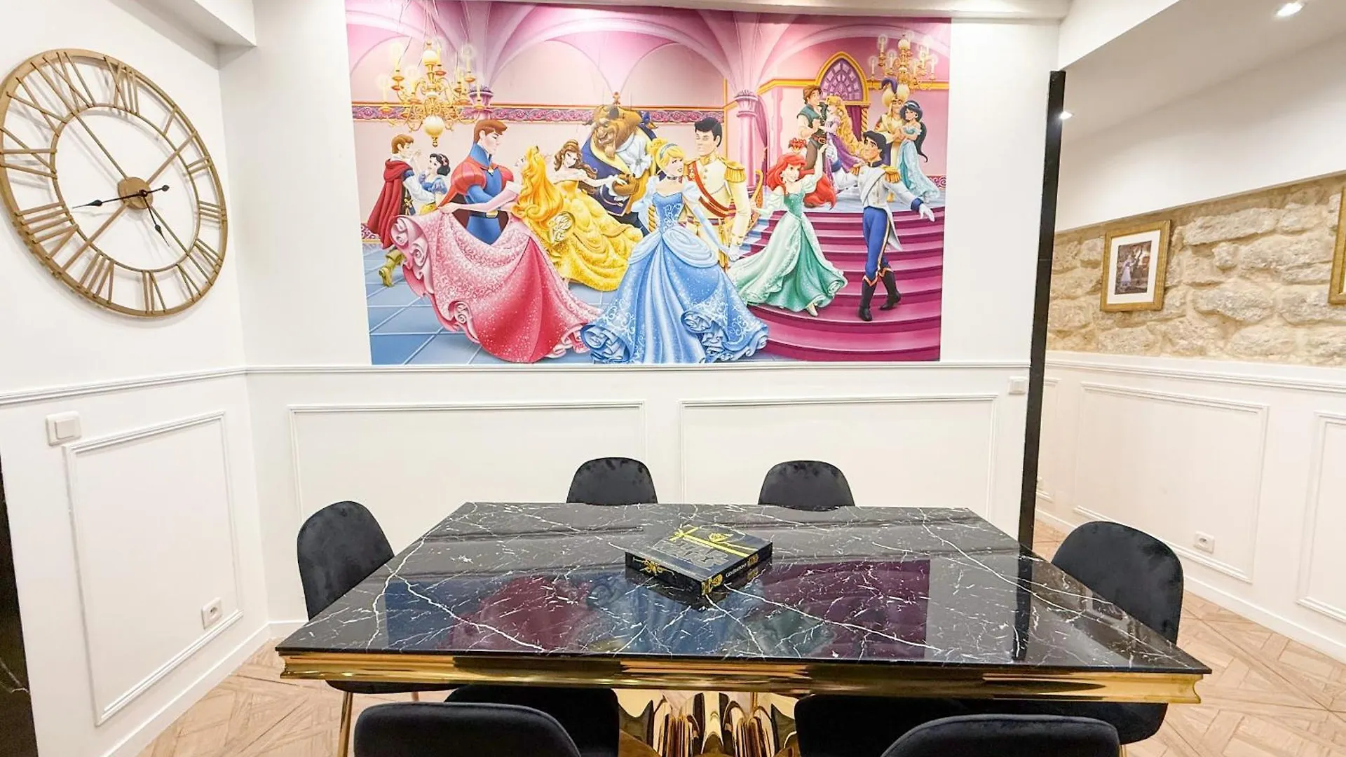 Urban Flat 74 - Disneyland In Paris 0*,  Frankrig