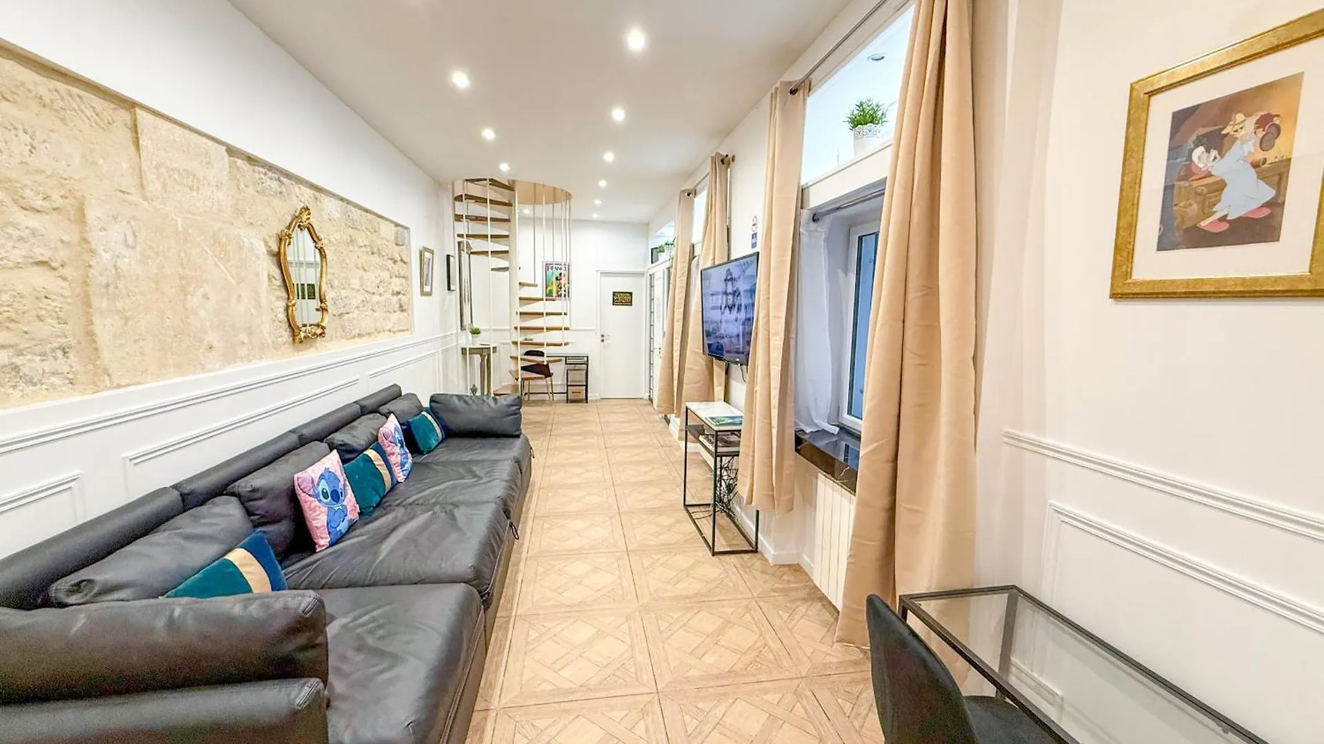 Urban Flat 74 - Disneyland In Paris