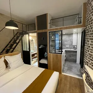 Cinq Diamants, Neuf équipé París